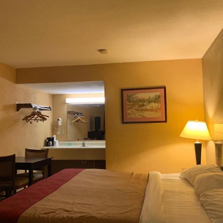 Economy Inn&Suites Hannibal Eksteriør bilde