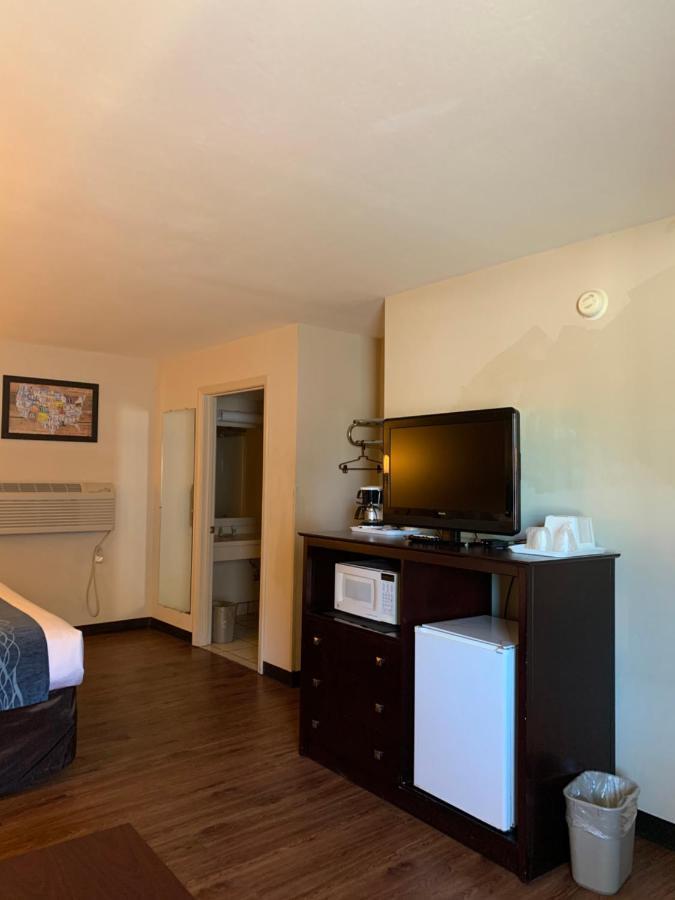 Economy Inn&Suites Hannibal Eksteriør bilde