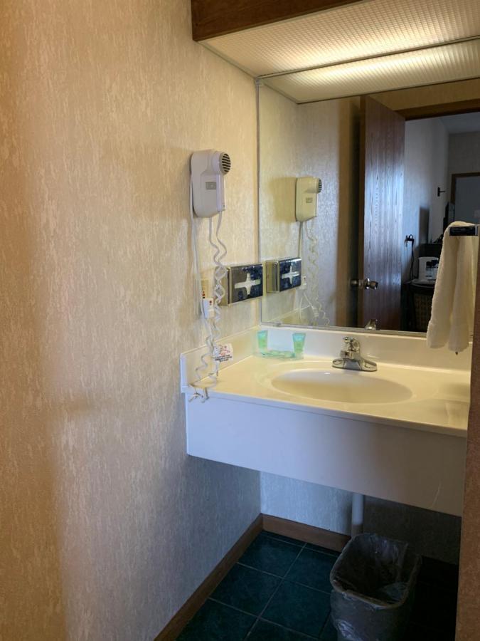 Economy Inn&Suites Hannibal Eksteriør bilde